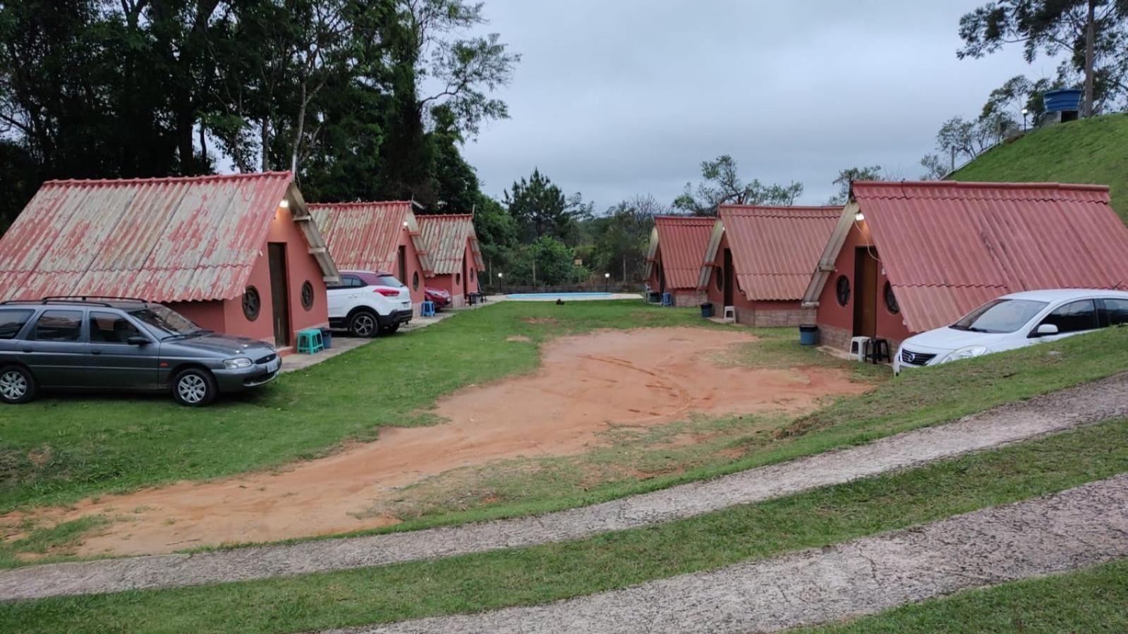 Chalezinhos Sao Roque Villa Bagian luar foto